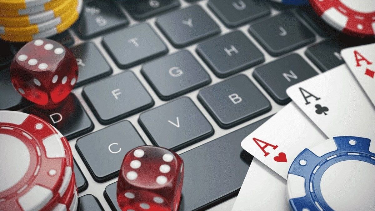 Lucky 7 Casino پر آن لائن سلاٹس کے بارے میں